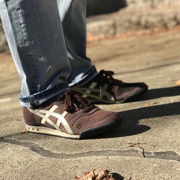 onitsuka tiger brown